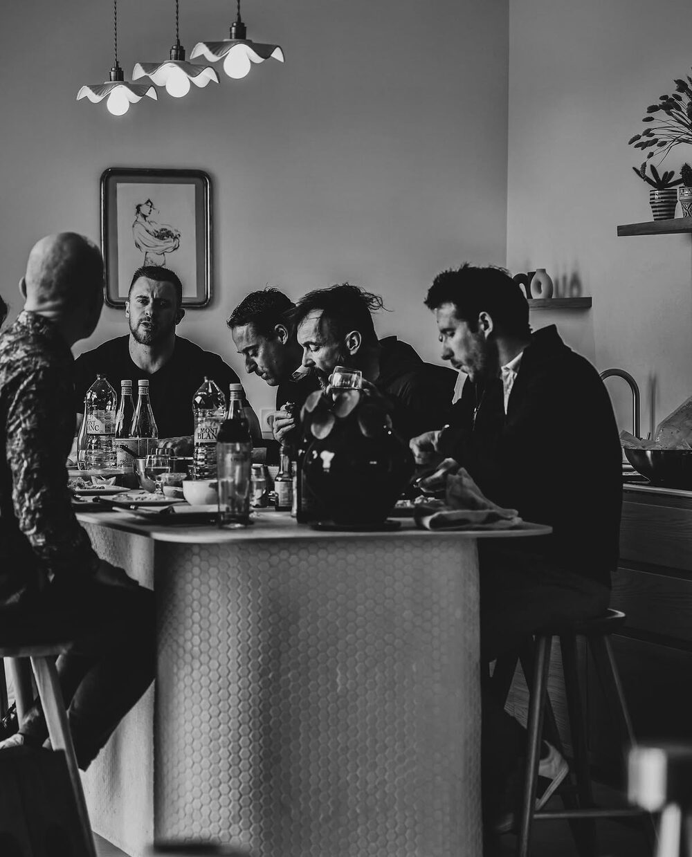 Moment d'échange autour d'un repas lors d'un séminaire de Rudy Tarlet